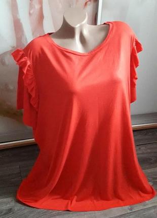 Милая футболка