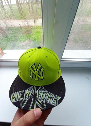 Бейсболка snap back new era