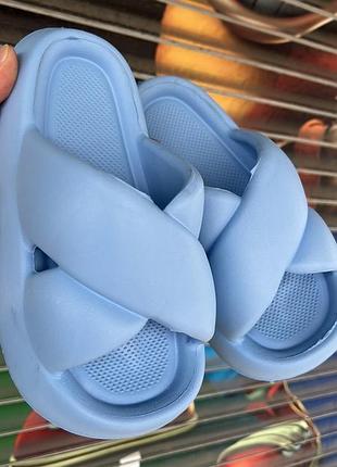 Стильні зручні шльопанці (пінка)
