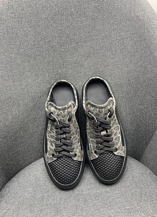 Оригінальні шкіряні сабо мюлі тигра тренд перфорація