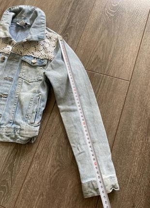 Denim co на девочку 8-8 лет 128-134 см голубая джинсовая куртка жакет пиджак с белым кружевом5 фото