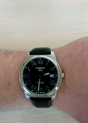 Швейцарський годинник tissot