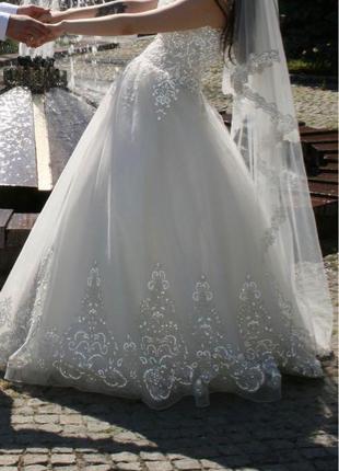 Продам весільну сукню2 фото
