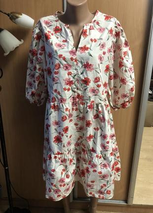 Натуральное ярусное платье с пышным рукавом