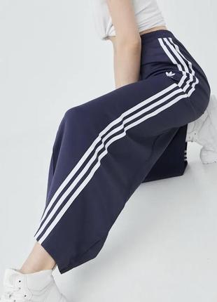 Женские оригинальные брюки adidas1 фото