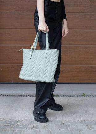 Унікальні жіночі сумочки: втілення стилю та функціональності!