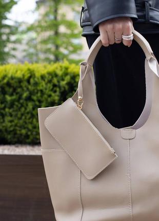 Вдихніть оточуючих: жіночі сумочки, створені для вас3 фото