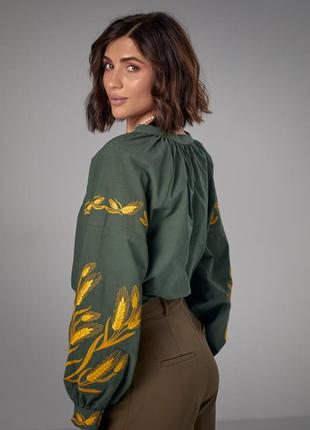 Женская качественная зеленая украинская патриотическая вышиванка вышитая рубашка блуза блузка с колышками хаки2 фото