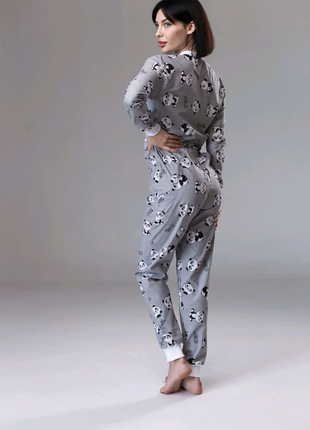 Жіноча піжама комбінезон із кишенею на попі пожах сірі панди11 фото
