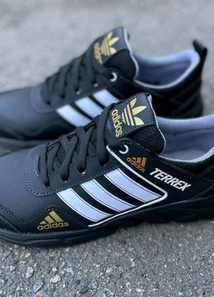 Чоловічі шкіряні кросівки adidas чорно білий