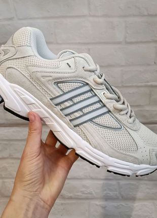 Сірі кросівки adidas response cl 41-42 розмір