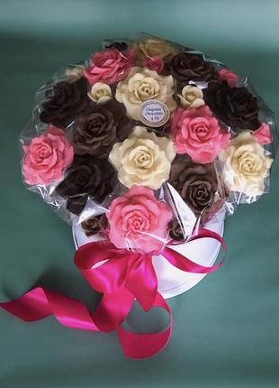 Шоколадний букет троянд