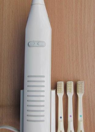Електрична зубна щітка blend-a-dent1 фото