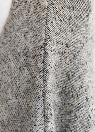 Тепла вовняна накидка-пончо zara сірого меланжевого кольору з високим коміром9 фото