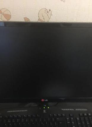 Продам монітор 23" lg 23mp55d-p