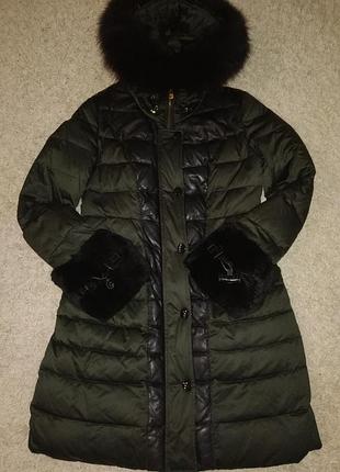 Фірмовий пуховик