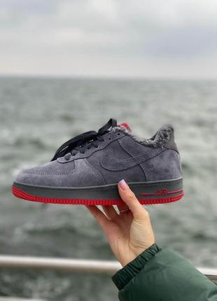 Зимові замшеві кросівки на хутрі nike air force 1 low grey