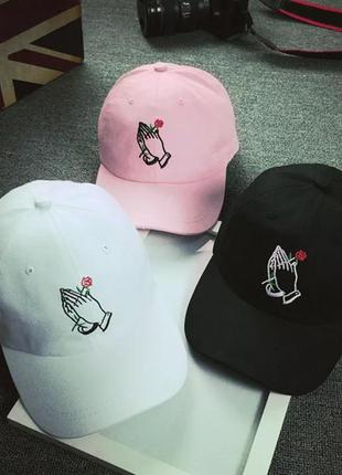 Кепка pray hands / бейсболка pray hands / кепка руки з трояндою
