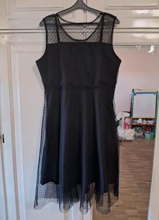 Черное платье с фатином