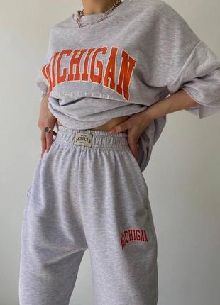 Костюм оверсайз «michigan»: футболка свободного кроя, джогеры с высокой посадкой