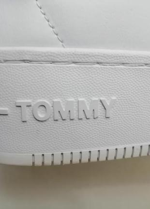 Кросiвки на платформi tommy hilfiger flatform ess на стопу 23,5 см стан нових, натуральна шкiра7 фото