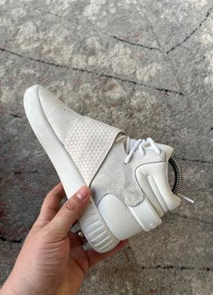 Шкіряні кросівки adidas tubular invader5 фото