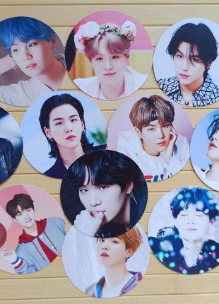 Набір маленьких стикерів шуга suga мін юнгі bts бтс 5,6 см 10 шт.