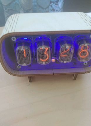 Nixie clock годинник на газорозрядних індикаторах ін-125 фото