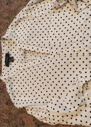 Брендова легка бавовняна блуза/топ з принтом- в горох, з регулюючою довжиною рукавів, від atmosphere4 фото