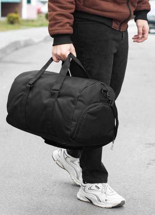 Дорожная спортивная сумка с отделом для обуви черная тканевая для тренировок вместительная на 31 л7 фото