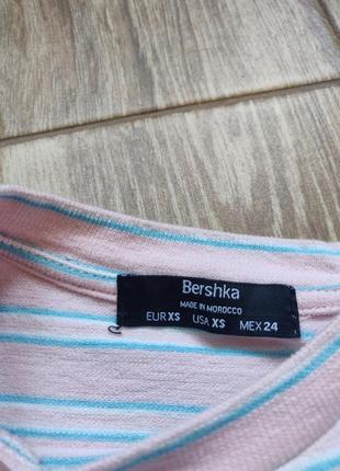 Футболка оверсайз в полоску из бутика bershka размер xs, состояние без нюансов, хлопок3 фото