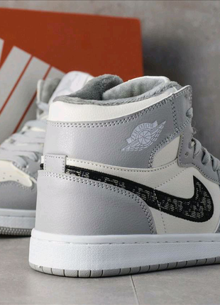 👟nike air jordan 1 retro (сірі з білим)2 фото