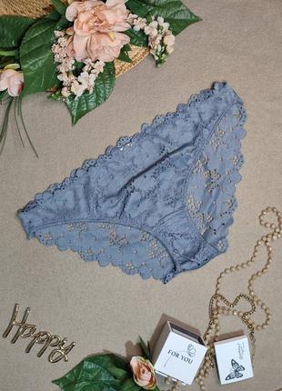 Жіночі трусики з мереживом