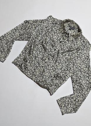 Принтованная блуза блузка со стойкими плечиками на длинный рукав животный анималистический принт черно белая2 фото