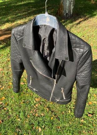 Шкіряна куртка осіння1 фото
