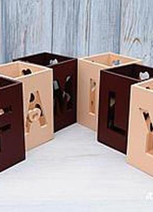 Підсвічники з дерева (family)