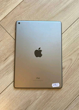 Apple ipad 6 th 32gb