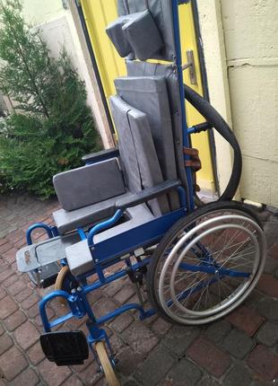 Інвалідське крісло-візок3 фото
