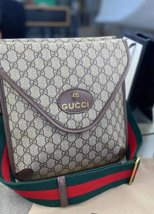 Месенджер gucci neo з бежевого текстилю gg supreme з логотипом gg c641