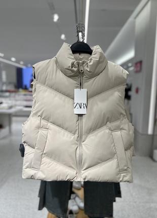 Укорочений жилет zara1 фото