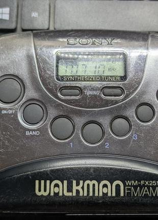 Кассетний плеєр з fm радіо sony walkman wm-fx2519 фото