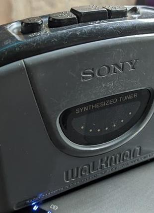 Кассетний плеєр з fm радіо sony walkman wm-fx25110 фото