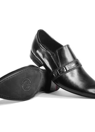 Класичні чоловічі чорні лаковані туфлі на підборах (шкіра)1 фото
