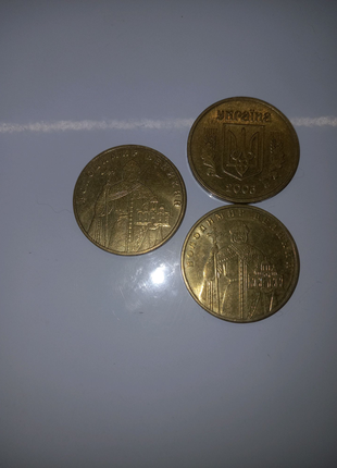 Монети 10 копійок і 1 грн4 фото