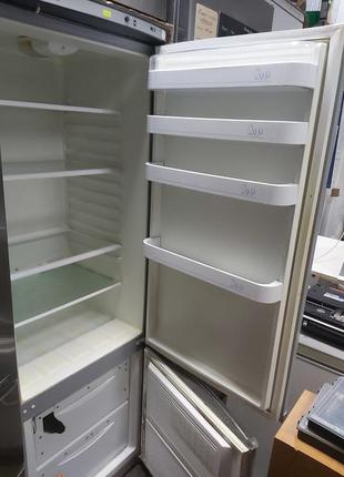 Холодильник hansetic 175см висотою з морозилкою