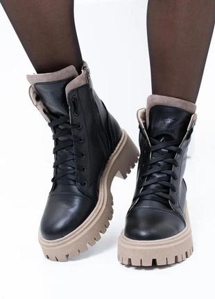 Черные демисезонные ботинки с бежевыми вставками, кожа/байка, повседневный2 фото