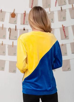 Желто-голубой велюровый свитшот декорированный пайетками, велюр/пайетки, повседневный3 фото