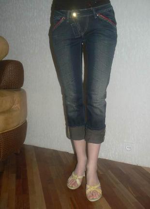 Капрі джинсові бриджі брендові yell! з вилогами укорочені джинси літні на літо