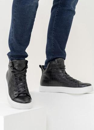 Черные демисезонные ботинки из кожи с тиснением, кожа/байка, повседневный3 фото