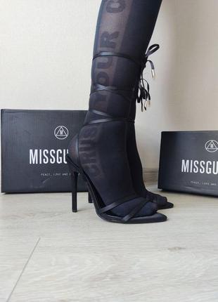 37 розмір(23,5 см). босоніжки від англійського бренду missguided1 фото